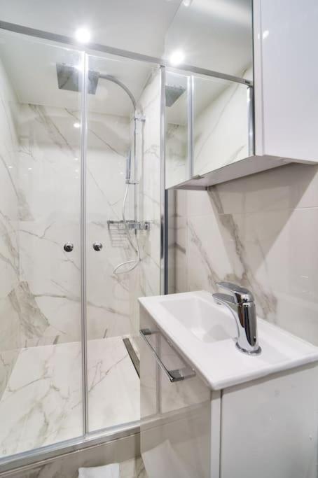 Superbe Maisonnette Neuve Au Coeur De Paris Ngoại thất bức ảnh